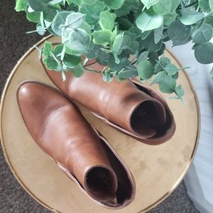 Apt. 9 booties 💥2 for 20!✌